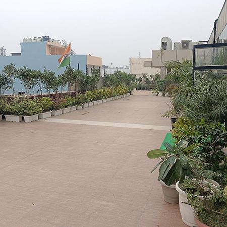 Hotel Wti Airport Grand Delhi Nueva Delhi Exterior foto