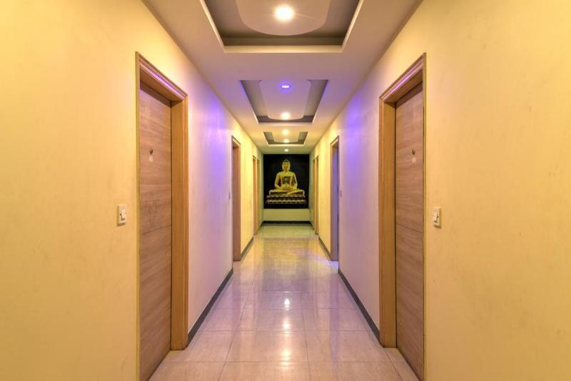 Hotel Wti Airport Grand Delhi Nueva Delhi Exterior foto