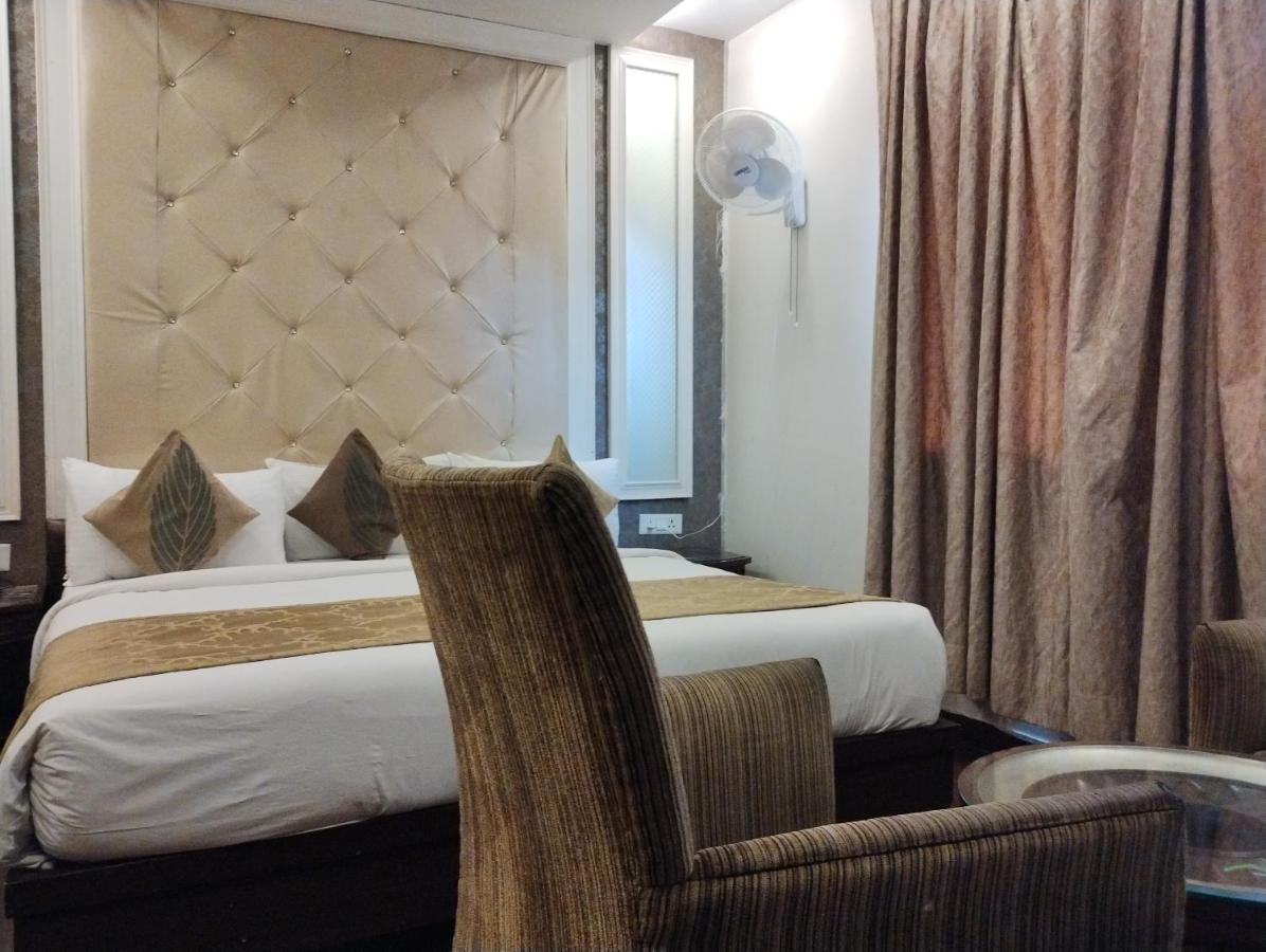 Hotel Wti Airport Grand Delhi Nueva Delhi Exterior foto